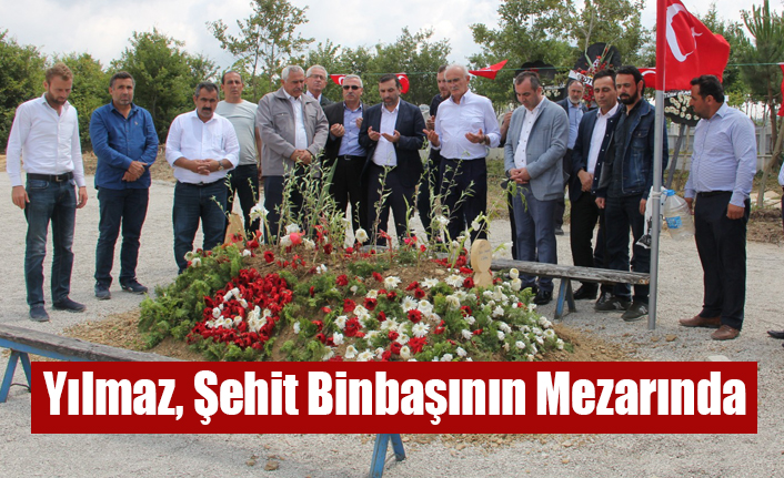 Yılmaz, şehit binbaşının mezarını ve baba ocağını ziyaret etti