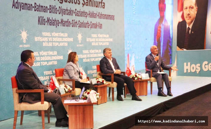 "Belediye başkanlığı bir evin annesi babası olmak gibidir"