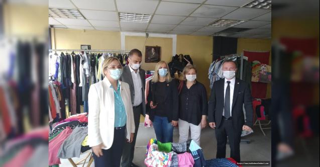 CHP İl Örgütü Hayır Çarşılarının 3. sünü Terme’de büyük bir coşku ile açtı.