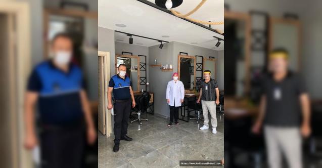 İLKADIM’DA BERBER VE GÜZELLİK SALON DENETİMLERİ DEVAM EDİYOR