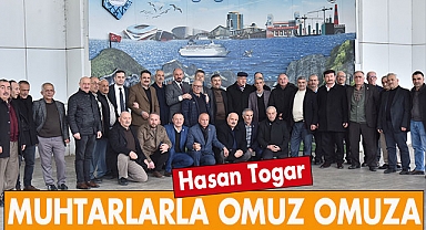 Hasan Togar muhtarlarla omuz omuza