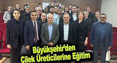 Büyükşehir’den çilek üreticilerine eğitim