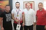 Güreşçi Torluoğlu, Sosyal Medyayla Kariyerini Değiştirdi