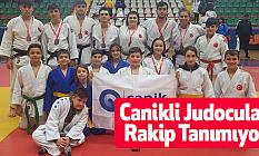 Canikli Judocular Rakip Tanımıyor
