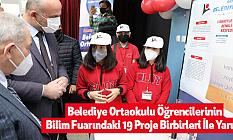 Belediye Ortaokulu Öğrencilerinin Bilim Fuarındaki 19 Proje Birbirleri İle Yarıştı