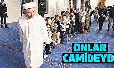 Onlar Camideydi