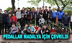 Pedallar madalya için çevrildi